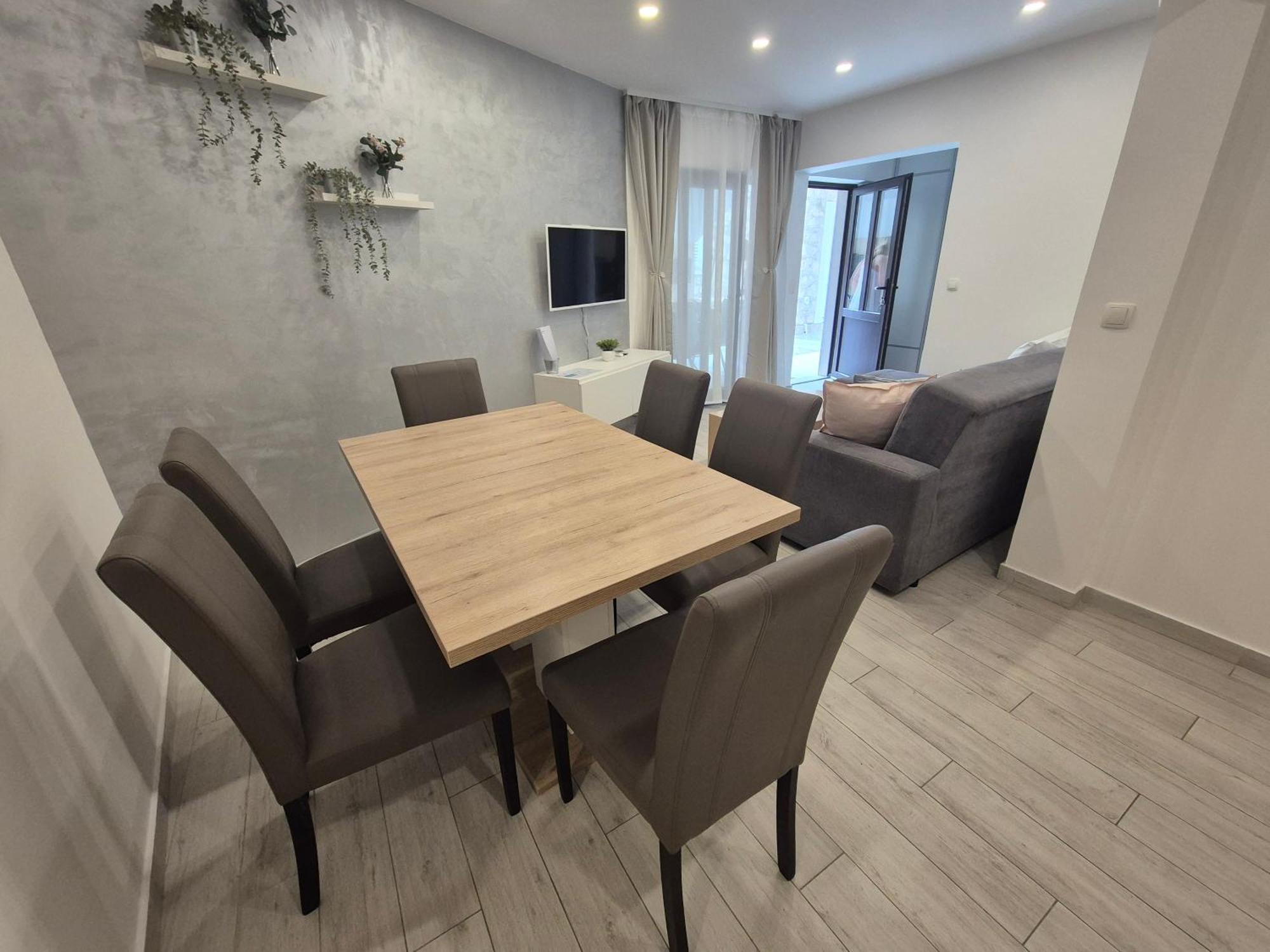 Apartment Rika Omiš Zewnętrze zdjęcie