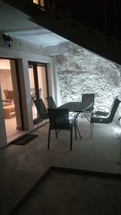 Apartment Rika Omiš Zewnętrze zdjęcie